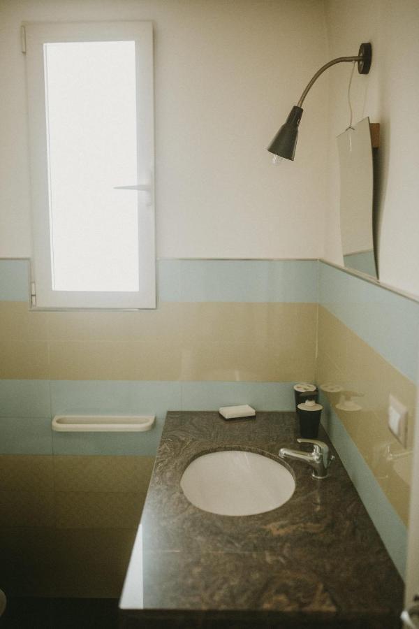 Le Camporelle In Citta Bed & Breakfast Lecce Bagian luar foto