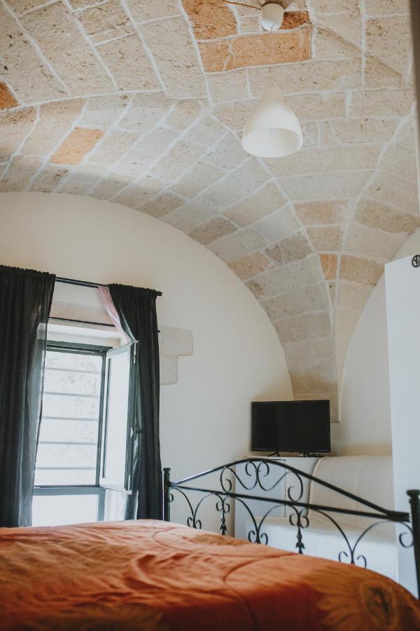 Le Camporelle In Citta Bed & Breakfast Lecce Bagian luar foto